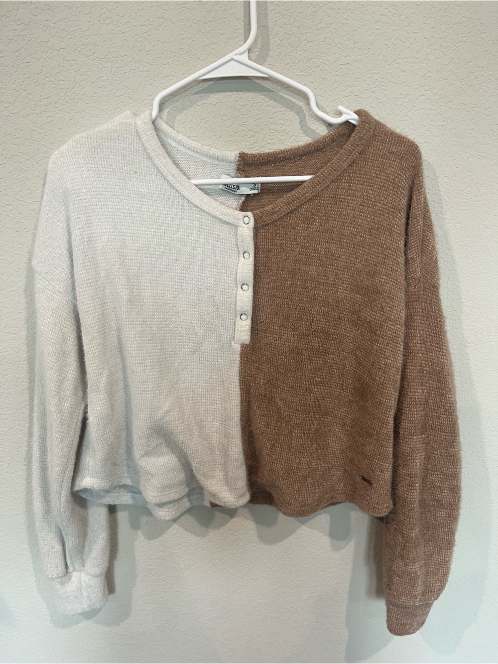Hollister Beige and Cream Colorblock Henley Knit